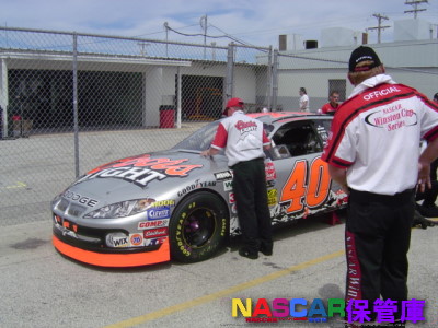 #40 Coors Light Dodge Intrepid R/T