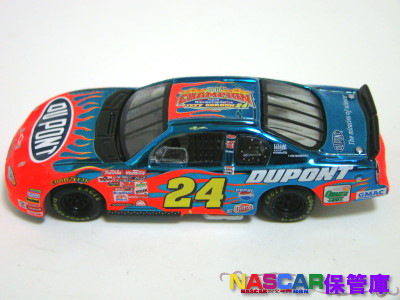 #24 DuPont Chevrolet Monte Carlo - Champion